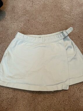 GAP White Wrap Skirt with Buckle Detail